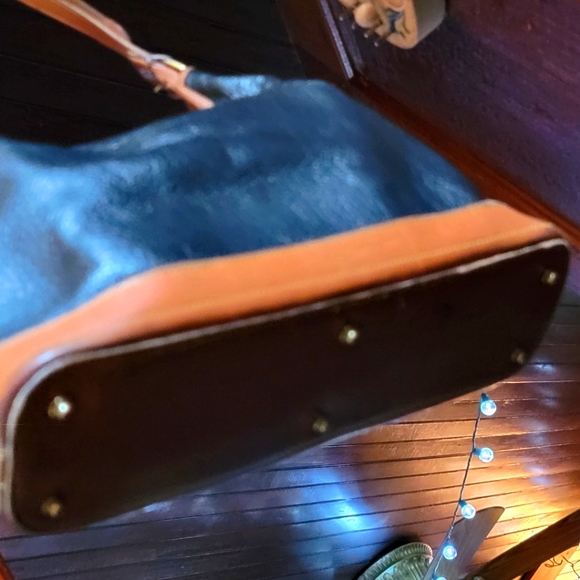 Vintage Dooney & Bourke 🦆EVC - Picture 7 of 15